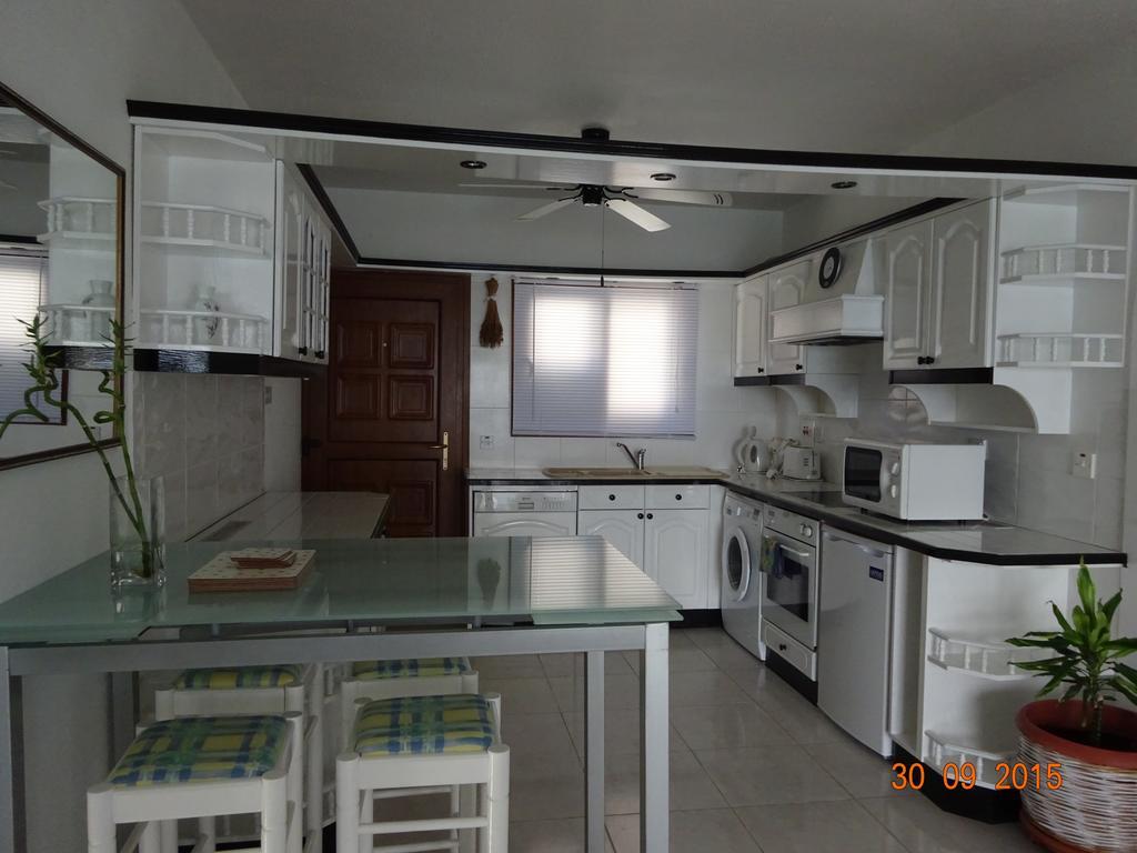 Pissouri Beach Front Apartments Szoba fotó